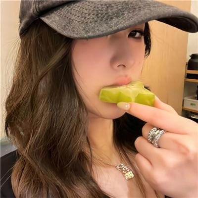 赤月湖吸血鬼